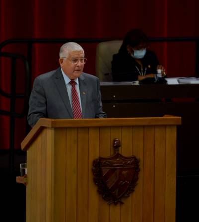  El diputado José Luis Toledo Santander, presidente de la Comisión de Asuntos Constitucionales y Jurídicos.