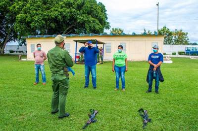 Jóvenes en Ejercicio Moncada 