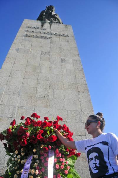 Homenaje del pueblo villaclareño