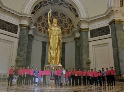 Encuentro de jóvenes diputados cubanos con representantes de la Unión de Jóvenes Comunistas de Ho Chi Minh