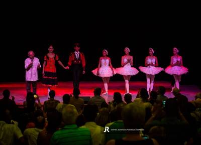 El Dr. Miguel Cabrera, historiador del Ballet Nacional de Cuba (BCN) impartió la conferencia Un encuentro con la danza, la técnica, la expresión y los estilos