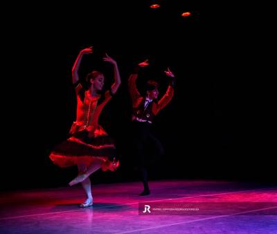 Conferencia Un encuentro con la danza, la técnica, la expresión y los estilos