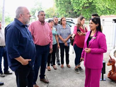   Primer Ministro Manuel Marrero Cruz en Guantánamo realizando una visita de Gobierno