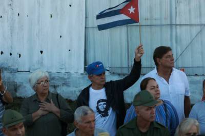 Homenaje a los combatientes cubanos