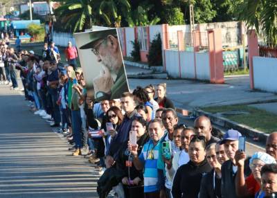Homenaje del pueblo de Cuba a los combatientes caídos en Venezuela.