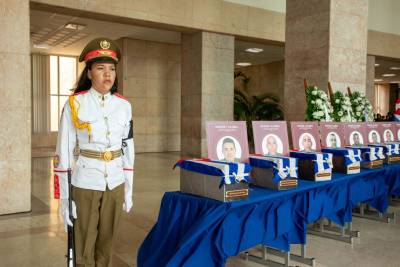 Homenaje a los combatientes cubanos caídos en Venezuela