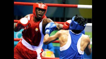 Pelea de Emilio Correa ante el venezolano Alfonso Blanco en el Campeonato Panamericano de boxeo