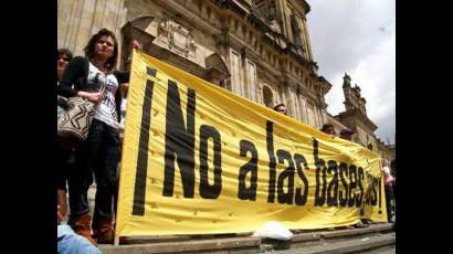 Unión Sudamericana de Naciones protesta contra bases norteamericanas en Colombia