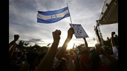 El pueblo hondureño frente a los golpistas