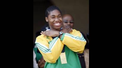 Caster Semenya es sometida a pruebas para verificar su sexo