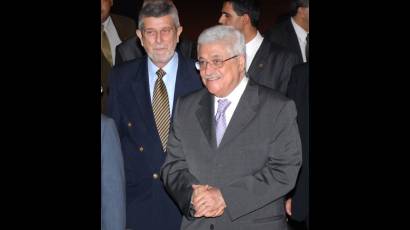  El Presidente del Estado de Palestina Mahmud Abbas llega a Cuba