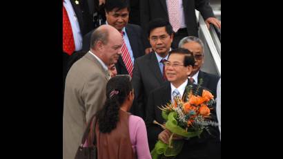 Llegada a La Habana del presidente de Vietnam, Nguyen Minh Triet