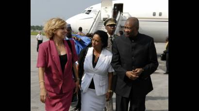 Amadou Toumani Touré, presidente de Mali, arribó a Cuba en visita oficial