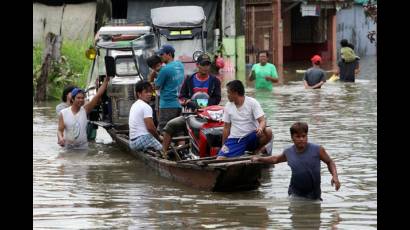 Tormenta tropical Ketsana en el tercio norte de Filipinas