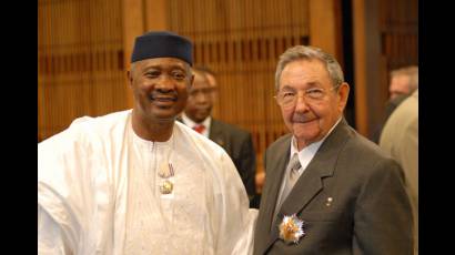 Presidentes de Cuba y Mali en el Palacio de la Revolución