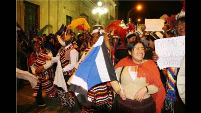 Amplio respaldo popular a postulación de Evo Morales