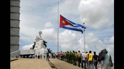 El pueblo de Ciudad de La Habana rinde tributo a Almeida