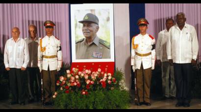 Dirigentes cubanos rindieron homenaje póstumo a Juan Almeida Bosque