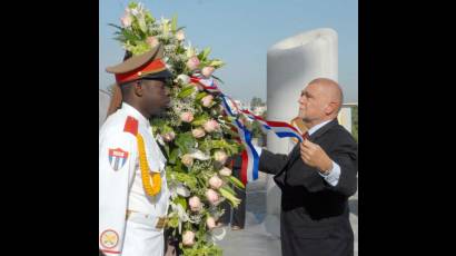 Presidente de Croacia Stjepan Mesic visitó el Memorial José Martí