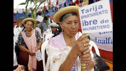 Pueblo boliviano en post alfabetización