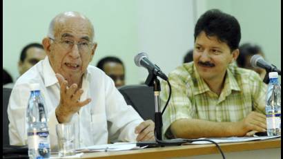 Preside José Ramón Machado Ventura pleno de la Unión de Jóvenes Comunistas