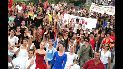 Amplia participación de artistas en la Fiesta Iberoamericana