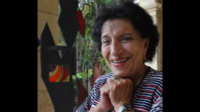 Thelvia Marín Mederos conversa con JR