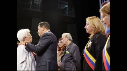 Venezuela otorga a los Cinco la Orden del Libertador