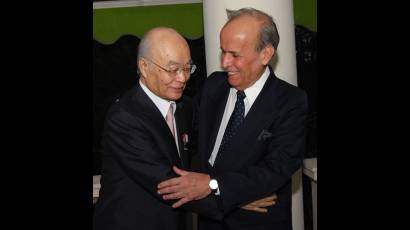 Prestigioso abogado japonés Osamu Yatabe