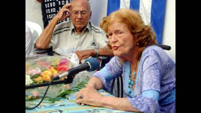 Homenaje a decano del periodismo matancero