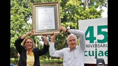 Otorga la CUJAE título de Doctor Honoris Causa a Fidel 