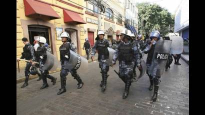 Policía hondureña ocupa las calles