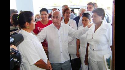 Visita Machado Ventura centros de salud en Pinar del Río