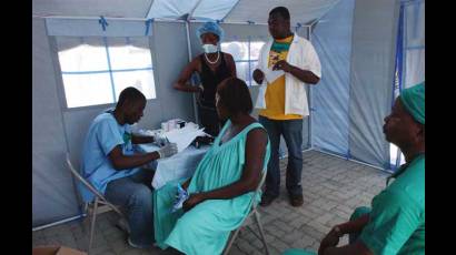Médicos cubanos continúan en Haití