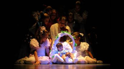 Compañía de Teatro Infantil La Colmenita