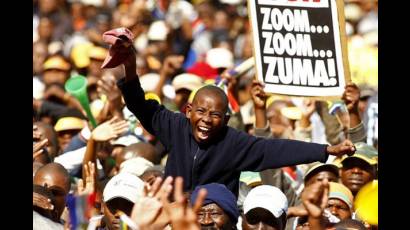 La mayoría del pueblo sudafricano apoya al presidente Zuma