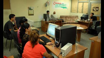 Entrevista online con la UJC