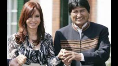 La presidenta argentina, Cristina Fernández, arribó hoy a esta ciudad de Bolivia