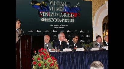 Estrechan nexos Rusia y Venezuela