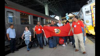 Representantes de Guantánamo y Santiago de Cuba al IX Congreso