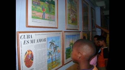 Niños rusos pintan a Cuba