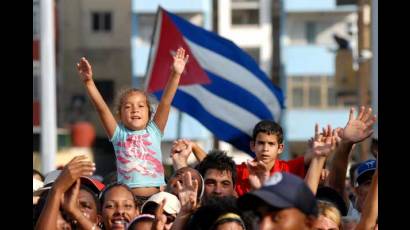 Los niños cubanos en el Concierto por la Patria
