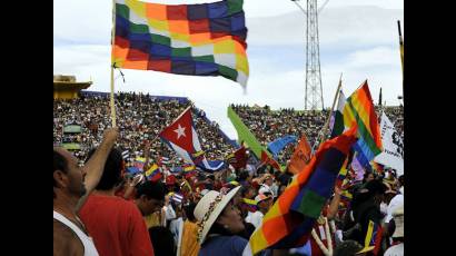 Los pueblos se alzan unidos para salvar al planeta