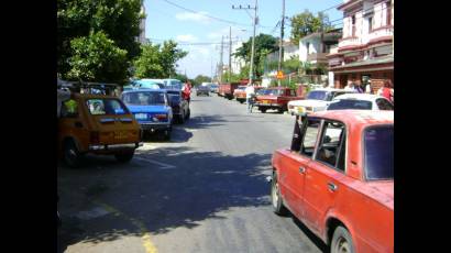 Parqueo en las vías