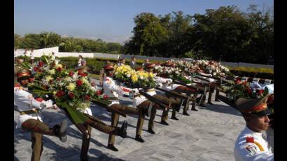 Acto en La Habana por el aniversario 65 de la derrota del fascismo