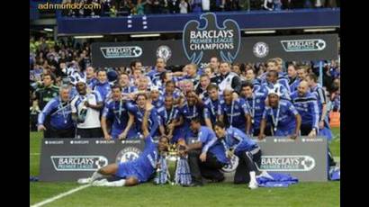 Chelsea conquista título del fútbol inglés