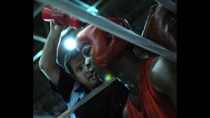  Leinier Eunices Perot se lució en el ring