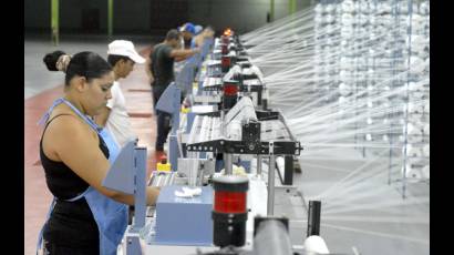 Validan gasa quirúrgica criolla