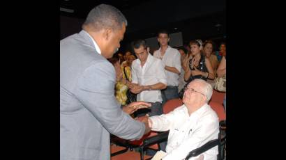 Armando Hart con el presidente del Tribunal Supremo Popular