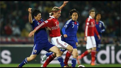 Partido entre Dinamarca vs Japón del Mundial de fútbol Sudáfrica 2010